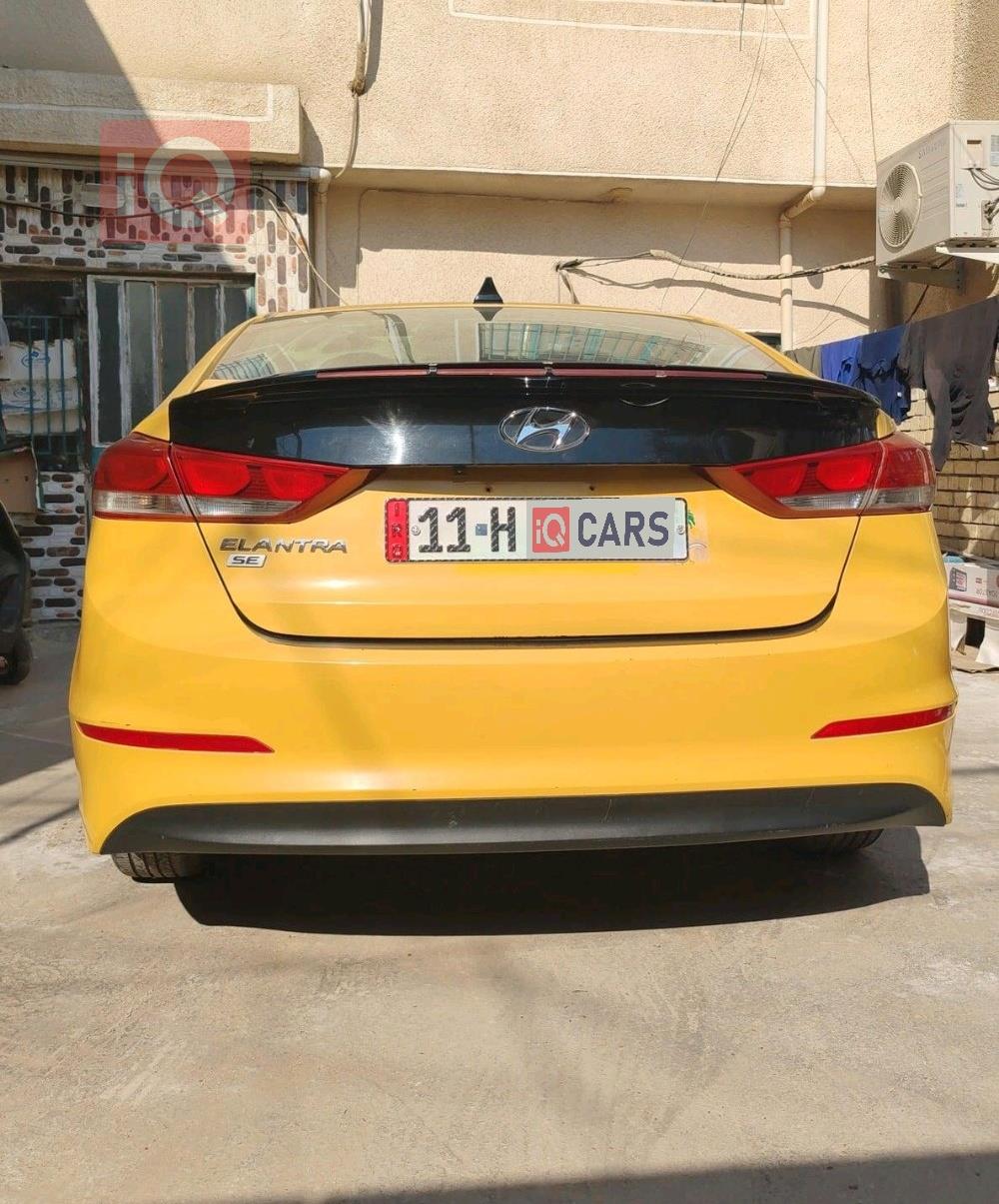 هیۆندای ئەلەنترا